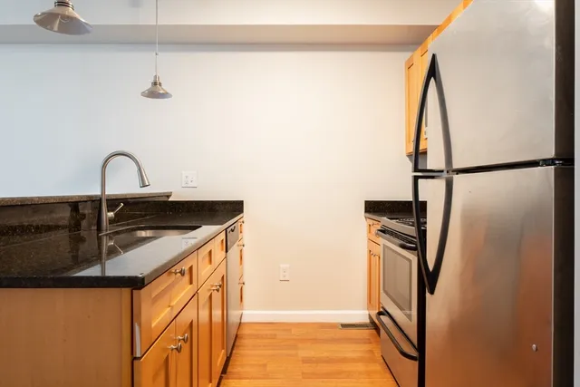 $2,950 | 37 Chelsea Street, Unit 2B, Boston, MA 02128