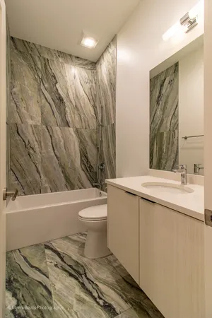 $599,000 | 6537 South Rhodes Avenue, Chicago, IL 60637