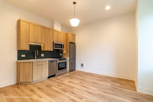 $599,000 | 6537 South Rhodes Avenue, Chicago, IL 60637