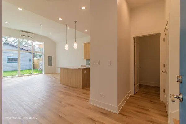 $599,000 | 6537 South Rhodes Avenue, Chicago, IL 60637
