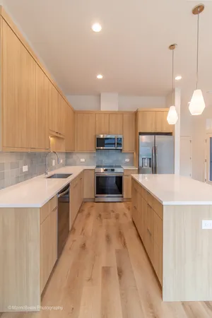 $599,000 | 6537 South Rhodes Avenue, Chicago, IL 60637