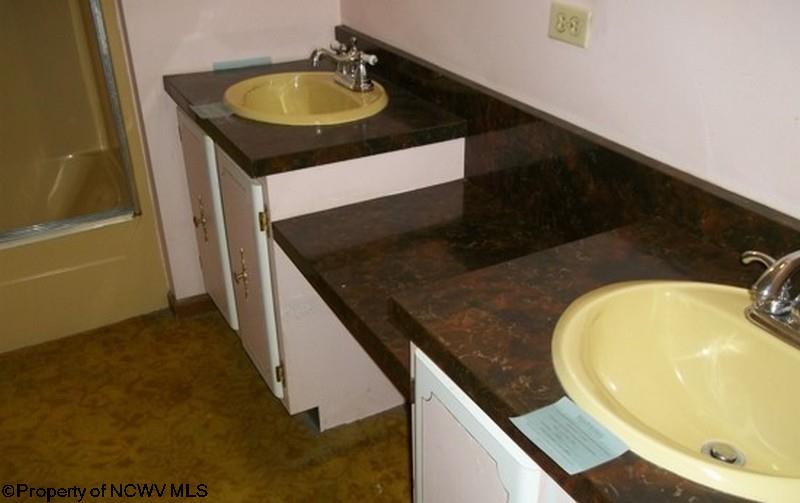 134 Turkey Run Road Grafton, WV 26354 - Photo 8 of 20 Gallery Image 8
