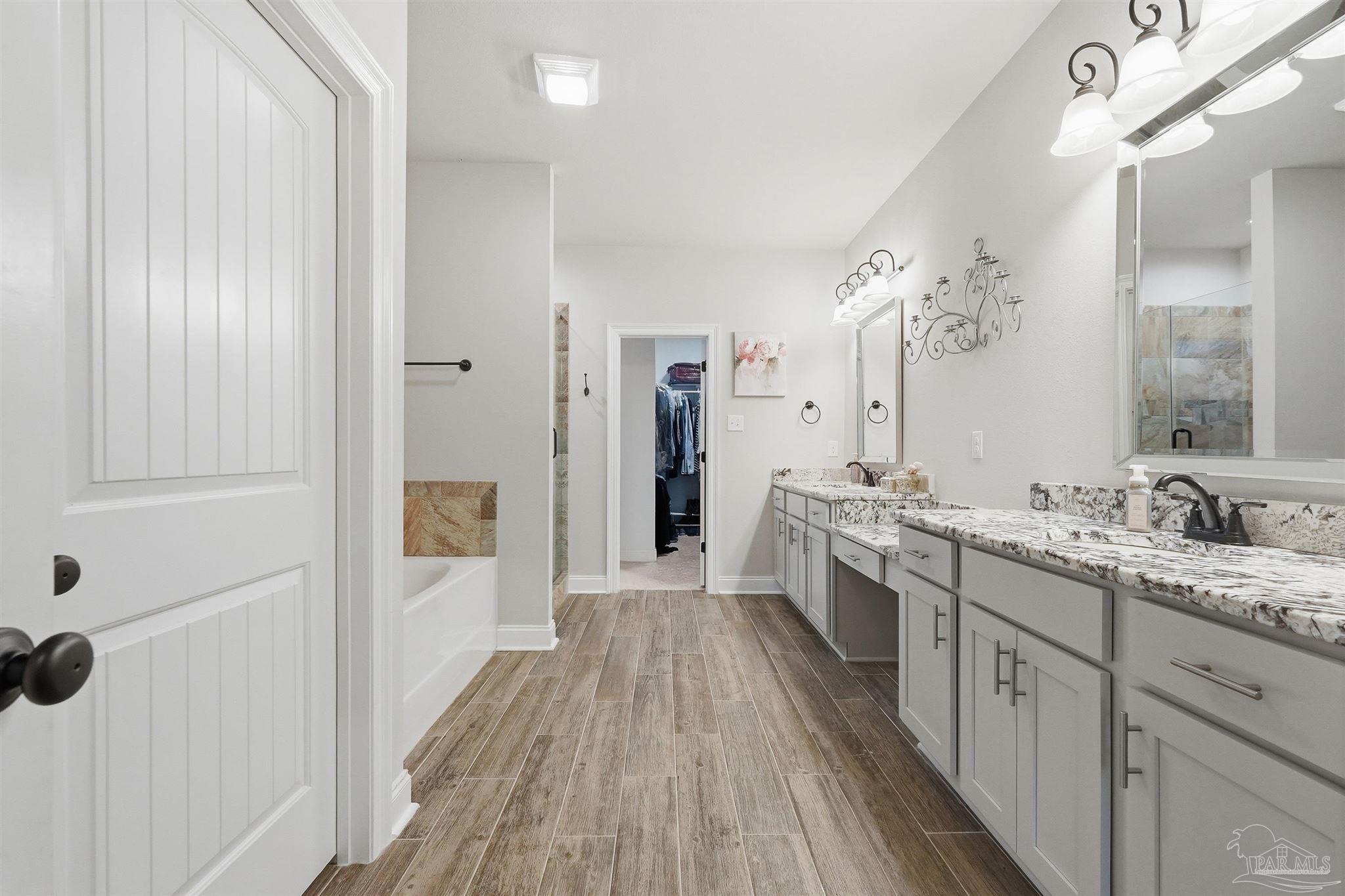 1559 Sawyers Rdg Cove Cantonment, FL 32533 - Photo 36 of 70