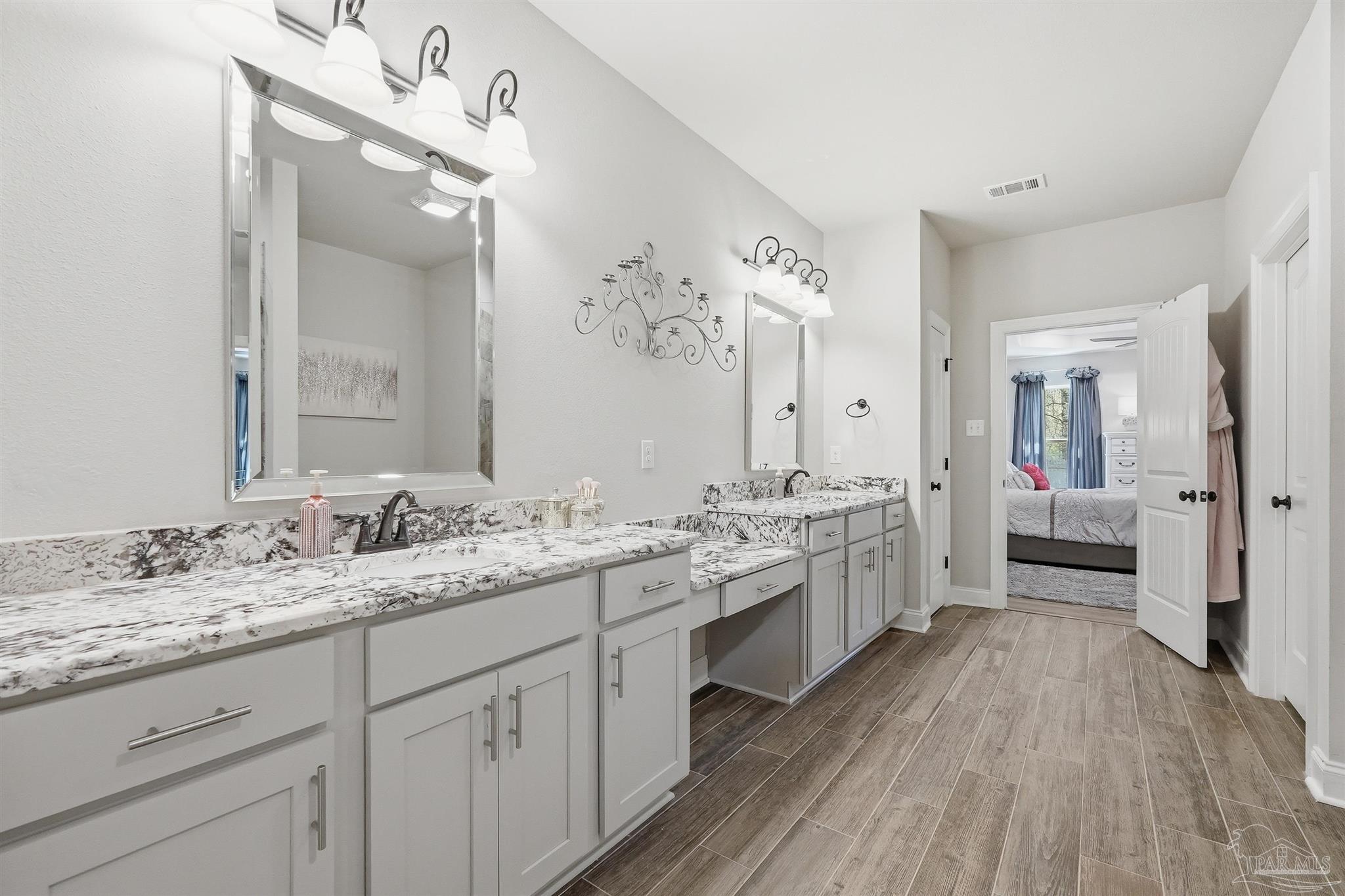 1559 Sawyers Rdg Cove Cantonment, FL 32533 - Photo 37 of 70