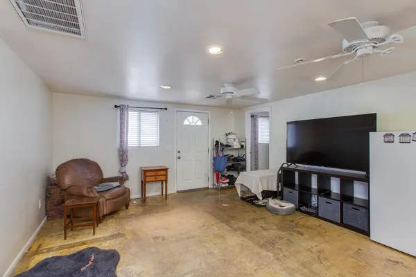 $3,500 | 510 East Belmont Avenue, Phoenix, AZ 85020