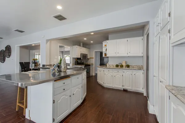 $3,500 | 510 East Belmont Avenue, Phoenix, AZ 85020