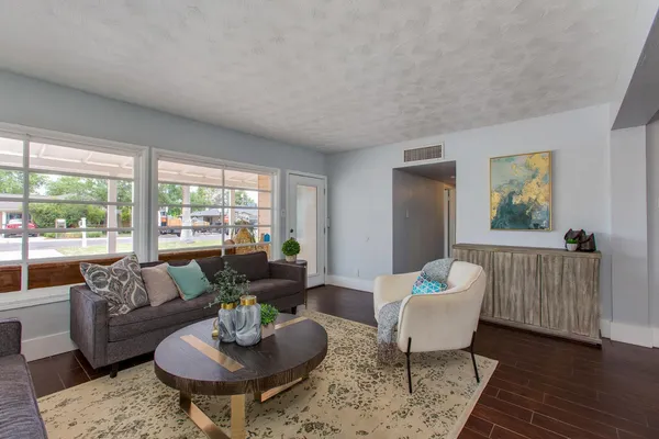 $3,500 | 510 East Belmont Avenue, Phoenix, AZ 85020