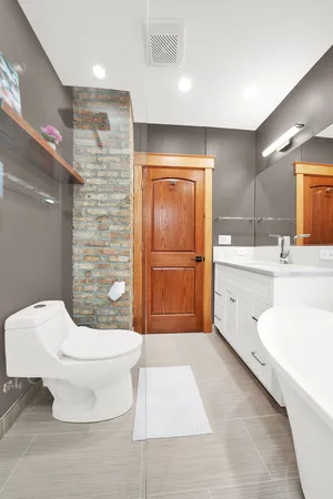 $3,300 | 1226 South 60th Court, Unit 1, Cicero, IL 60804