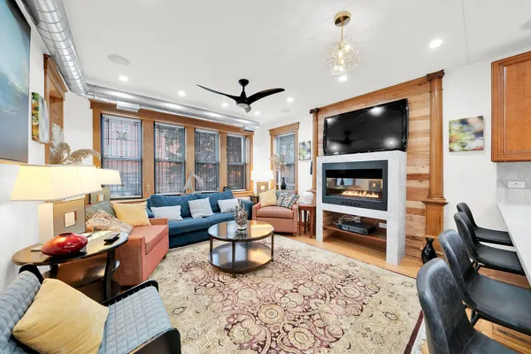 $3,300 | 1226 South 60th Court, Unit 1, Cicero, IL 60804