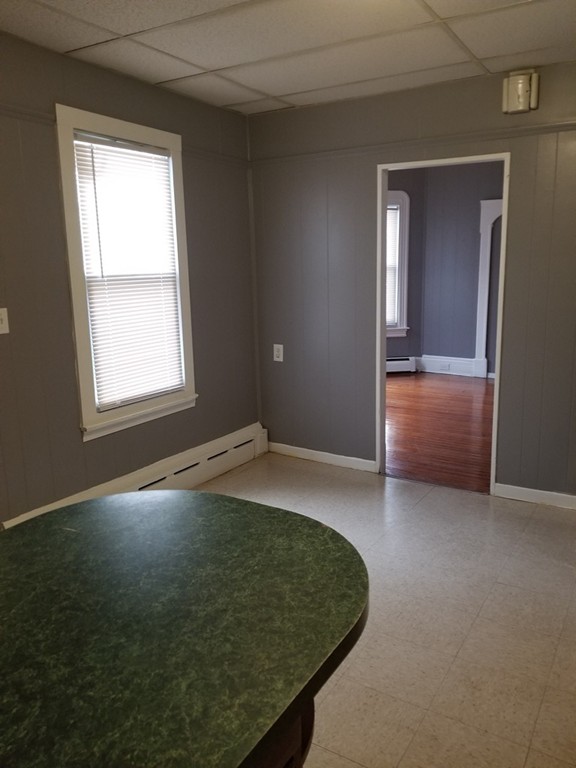 53 Hall Street Springfield, MA 01108 - Photo 8 of 22