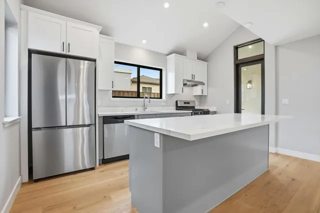 $1,838,600 | 11-15 Spruce Street, Millbrae, CA 94030