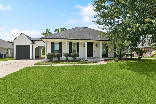 $399,000 | 137 Fashion Boulevard, Hahnville, LA 70057