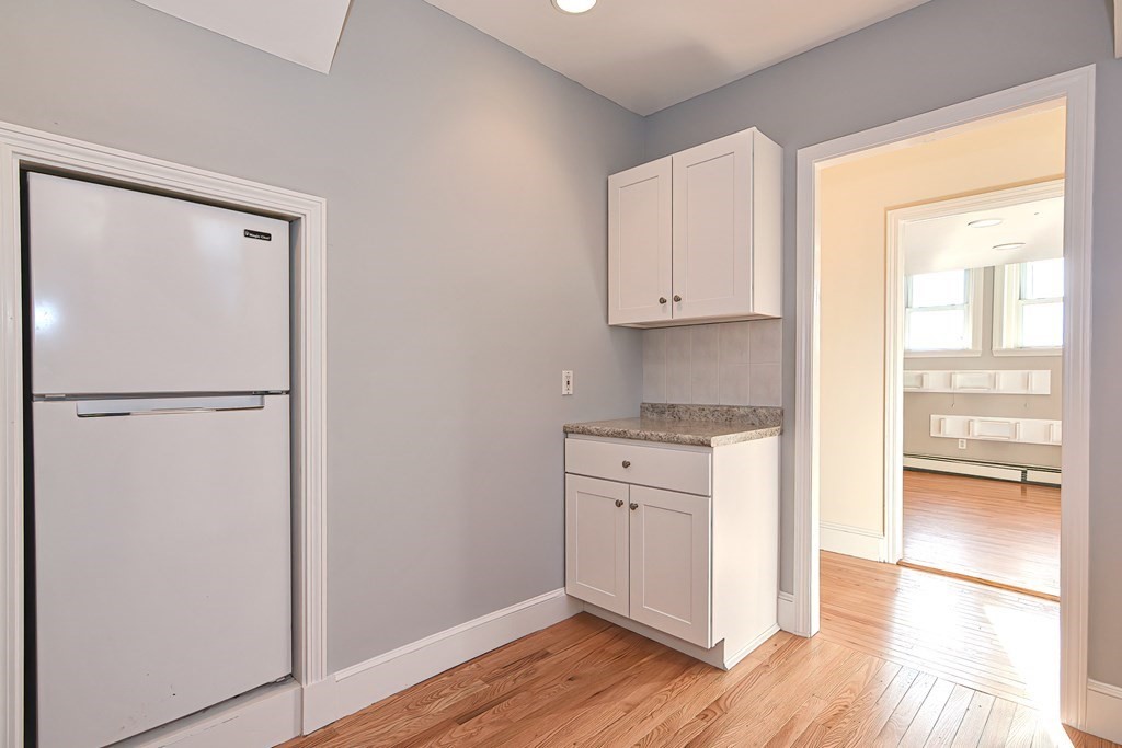 6 Hamilton Road, Unit G Brookline, MA 02446 - Photo 3 of 16