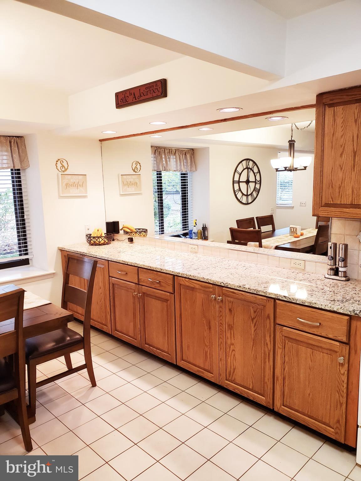 2201 Aspen Circle, Unit 2201B Springfield, PA 19064 - Photo 7 of 16 ENTERTAINMENT BAR