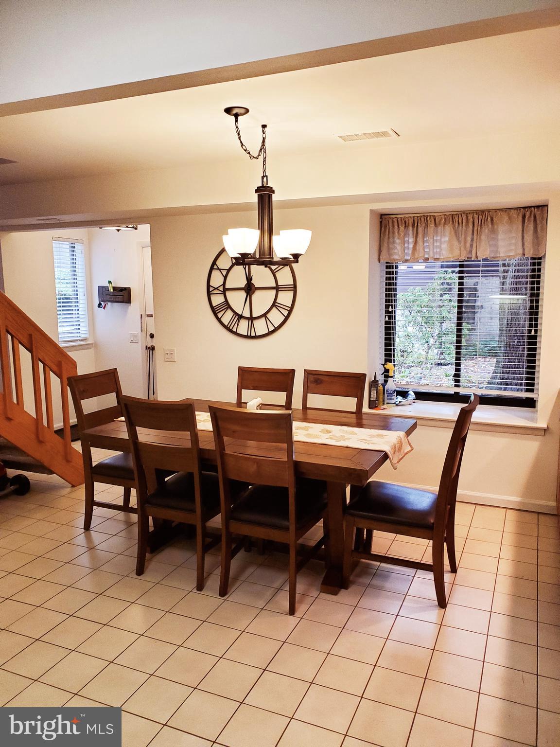 2201 Aspen Circle, Unit 2201B Springfield, PA 19064 - Photo 8 of 16 DINING AREA
