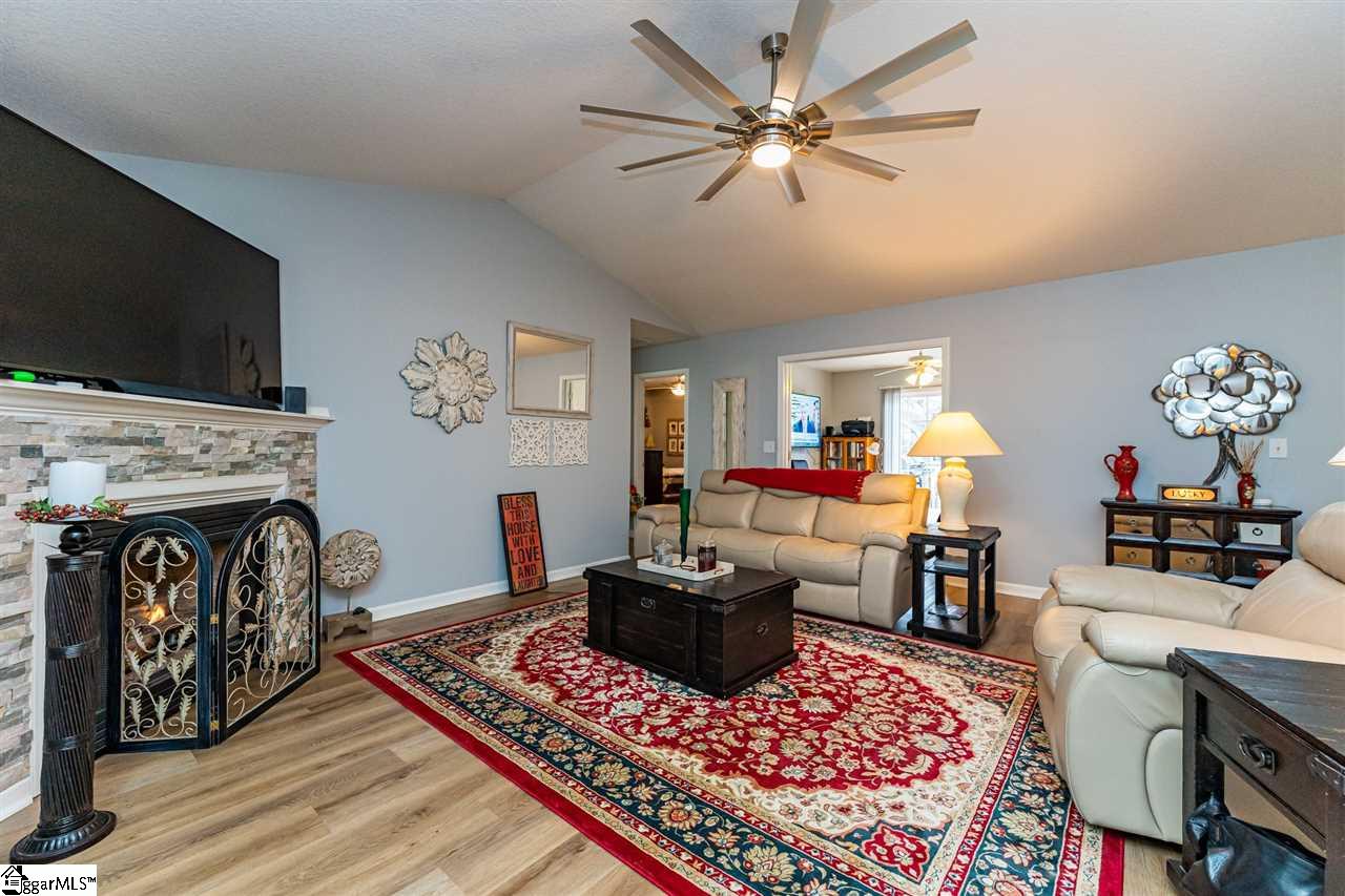 1843 Hudson Road Greer, SC 29650 - Photo 8 of 27 Gallery Image 8