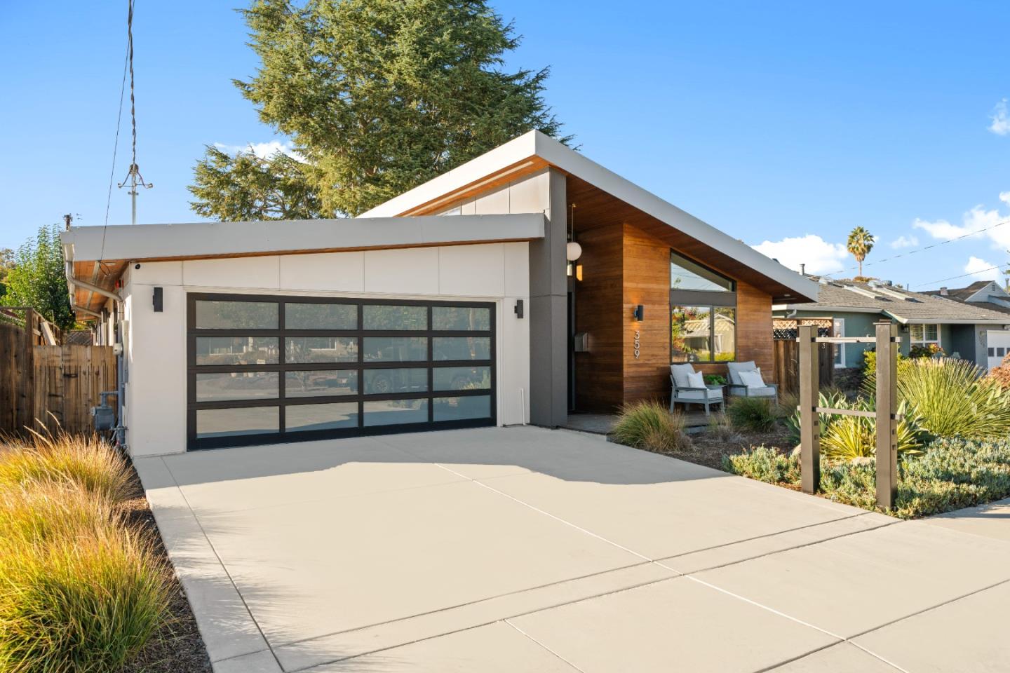 359 Stowell Avenue Sunnyvale, CA 94085 - Photo 44 of 53 a front view of a house with garden