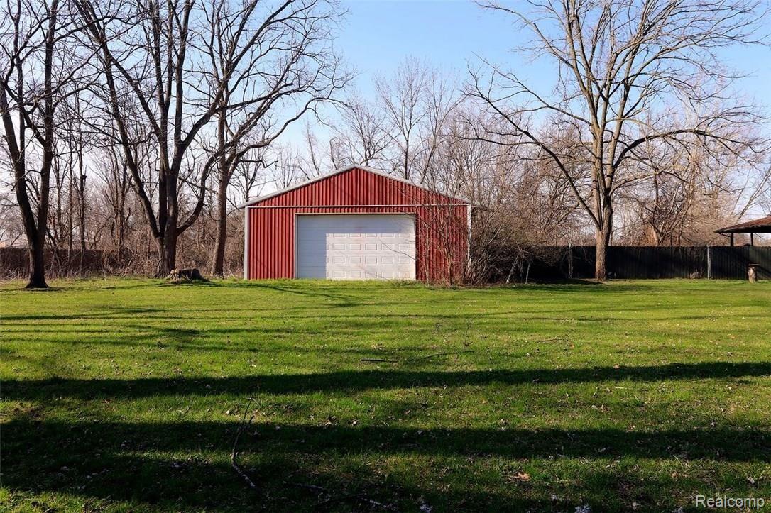 951 Savage Road Belleville, MI 48111 - Photo 4 of 50 s7.jpeg
