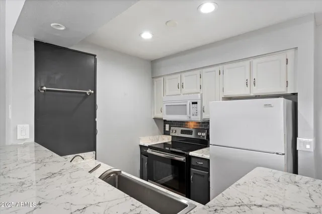 $199,000 | 533 West Guadalupe Road, Unit 2032, Mesa, AZ 85210