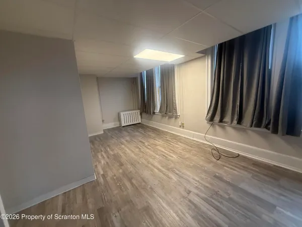 $1,000 | 102 Delaware Avenue, Unit 2C, Olyphant, PA 18447