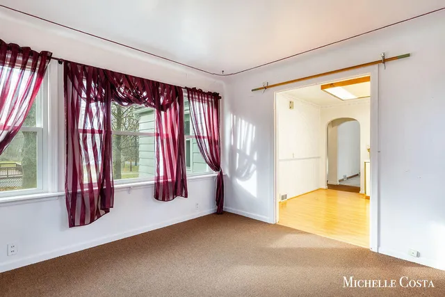 $300,000 | 13100 Grand River Drive Southeast, Lowell, MI 49331