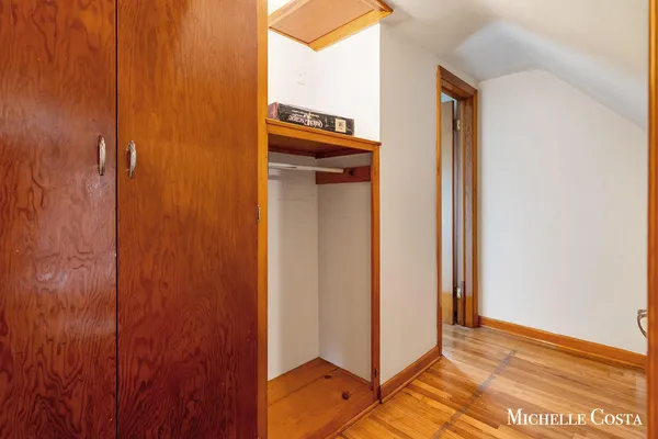 $290,000 | 13100 Grand River Drive Southeast, Lowell, MI 49331