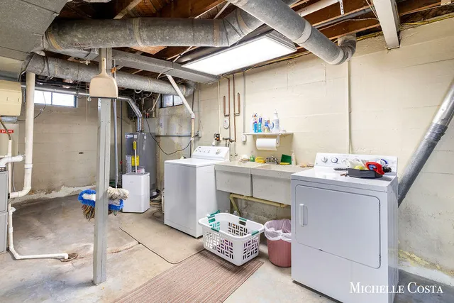 $300,000 | 13100 Grand River Drive Southeast, Lowell, MI 49331