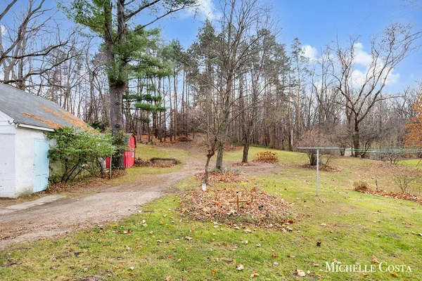 $290,000 | 13100 Grand River Drive Southeast, Lowell, MI 49331