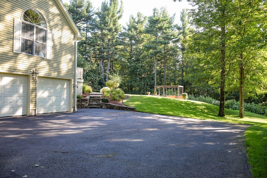 41 Town Farm Road Westminster, MA 01473 - Photo 3 of 23 Gallery Image 3