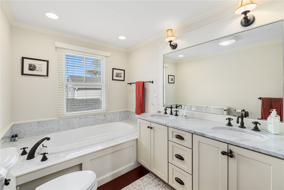 44 Tuckerman Avenue Middletown, RI 02842 - Photo 25 of 45