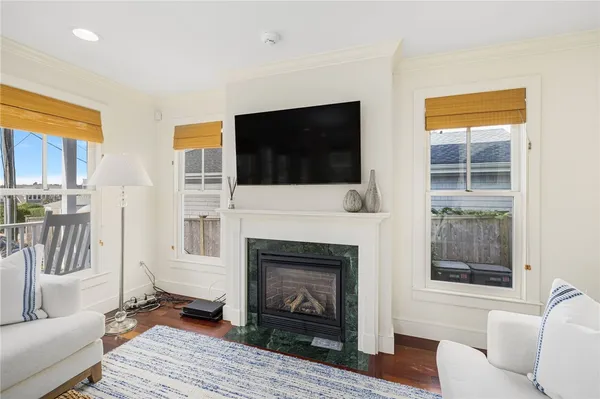 $6,000 | 44 Tuckerman Avenue, Middletown, RI 02842