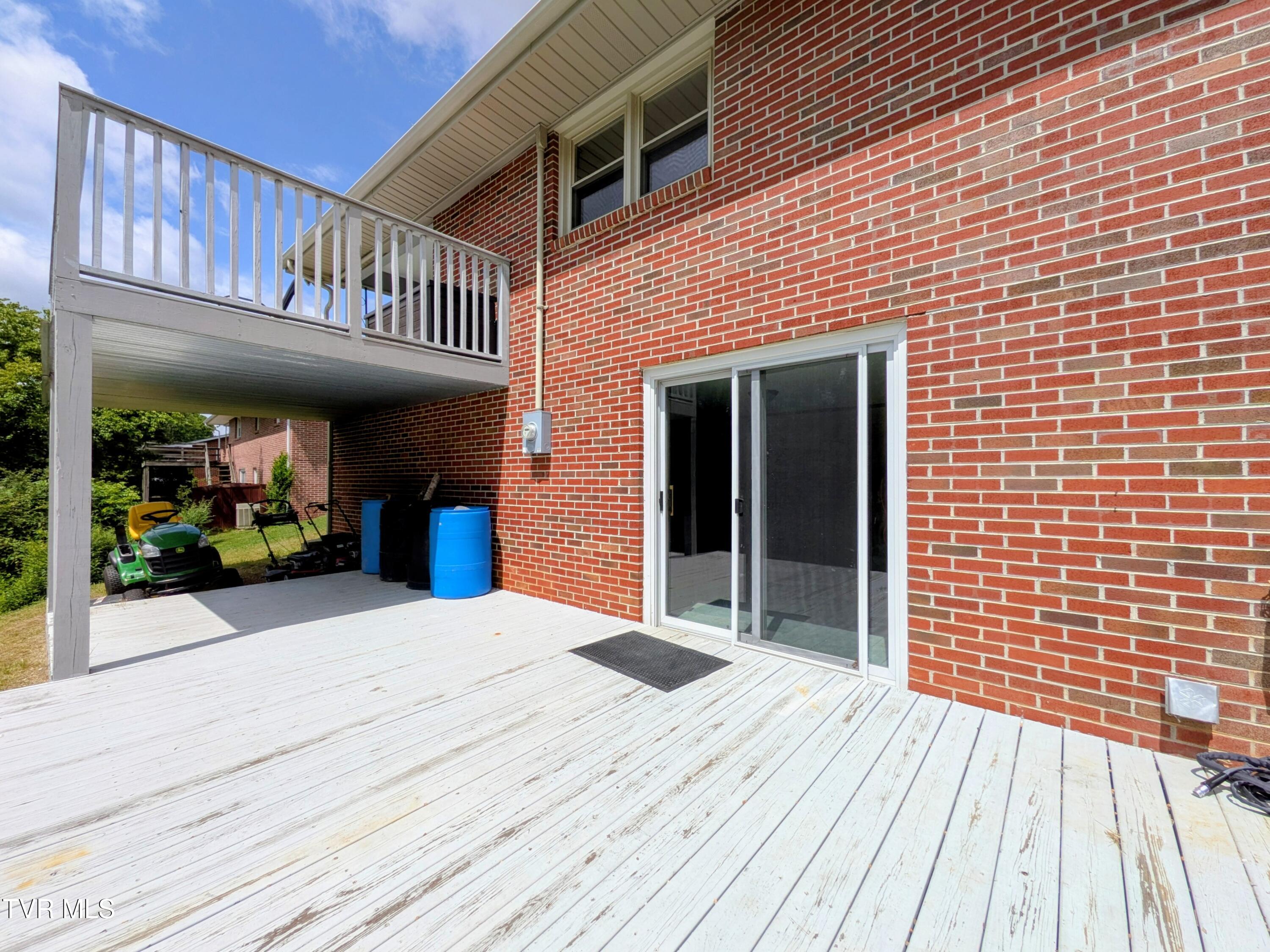 1129 Jackson Hollow Road Kingsport, TN 37663 - Photo 45 of 59 Backyard(2)