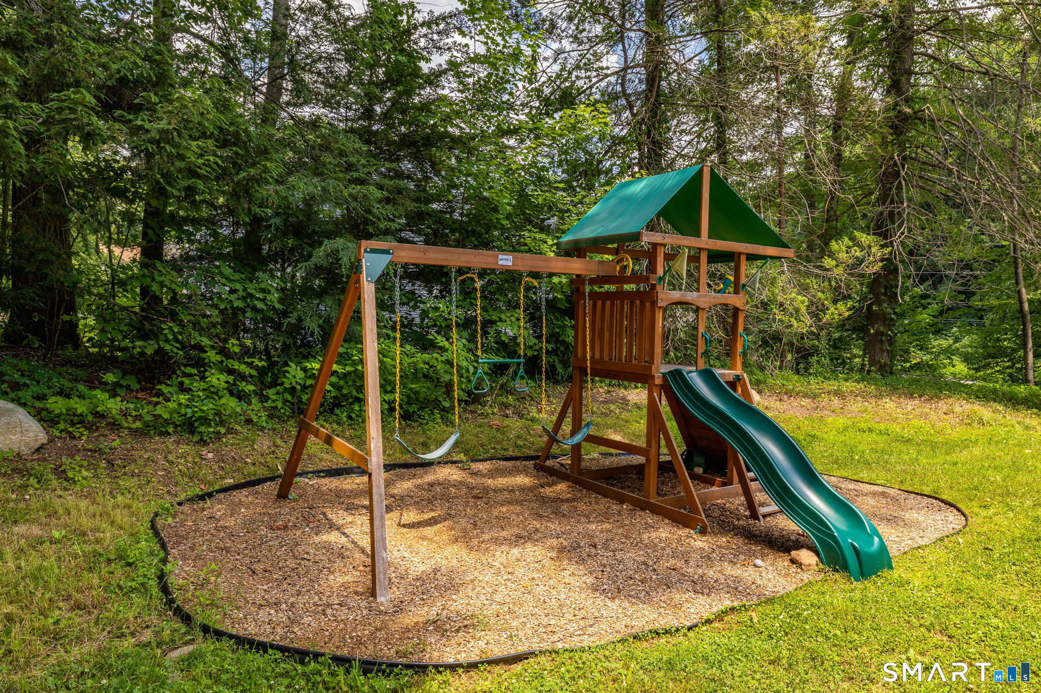 47 Paper Chase Trail Avon, CT 06001 - Photo 4 of 26