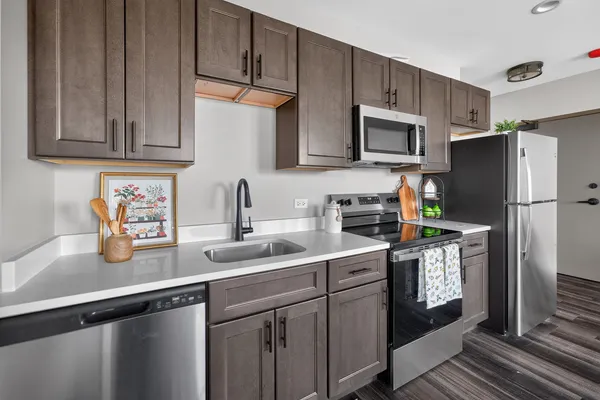 $1,600 | 1430 Dekalb Avenue, Unit A, Sycamore, IL 60178