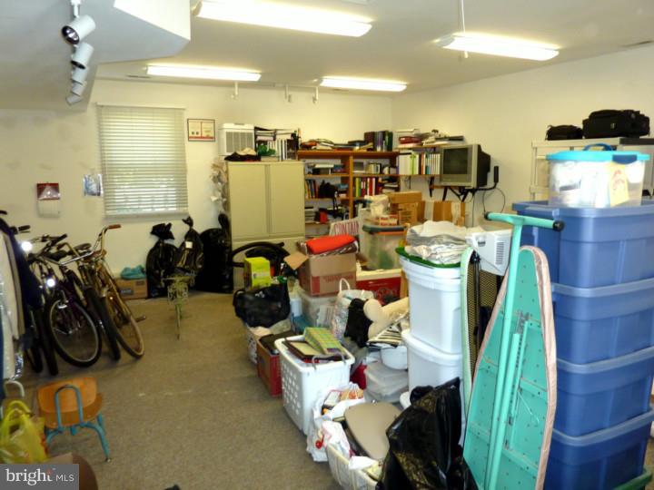61 Longhurst Road Evesham, NJ 08053 - Photo 9 of 19 Office / Study