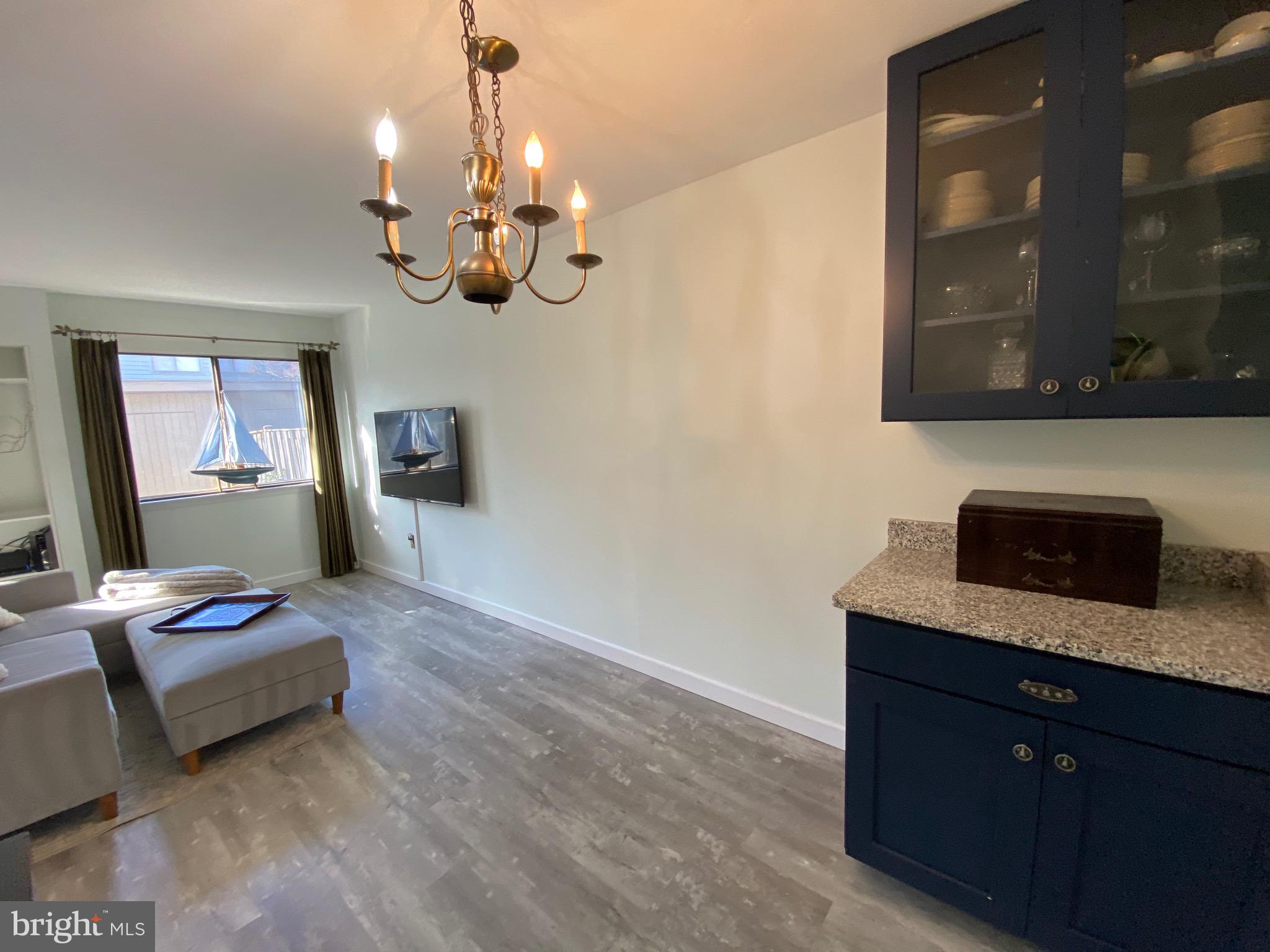 1040 Cedar Ridge Court Annapolis, MD 21403 - Photo 13 of 49 Dinning area
