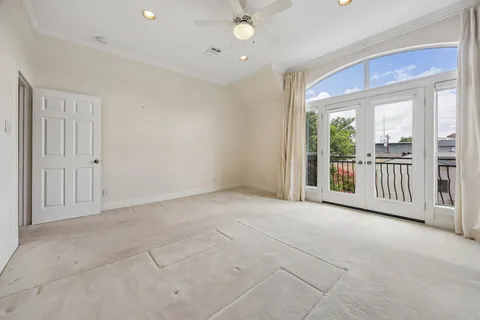 $750,000 | 1119 Banks Street, Houston, TX 77006