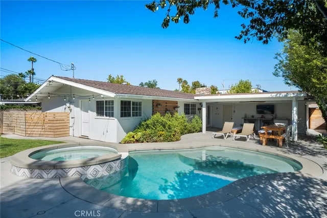 $1,799,999 | 2273 Columbia Drive, Costa Mesa, CA 92626