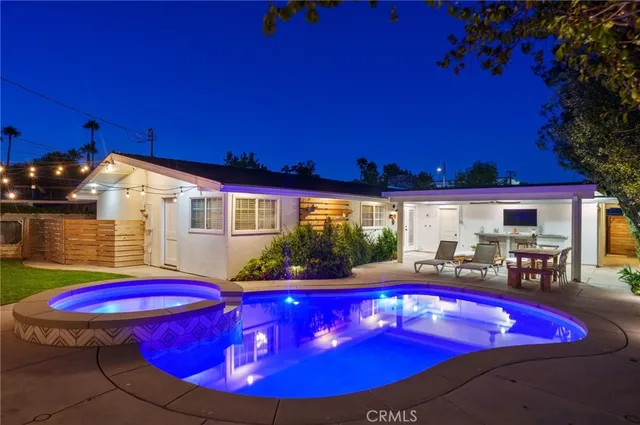 $1,799,999 | 2273 Columbia Drive, Costa Mesa, CA 92626