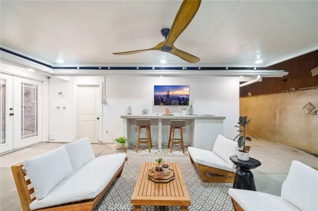 $1,799,999 | 2273 Columbia Drive, Costa Mesa, CA 92626