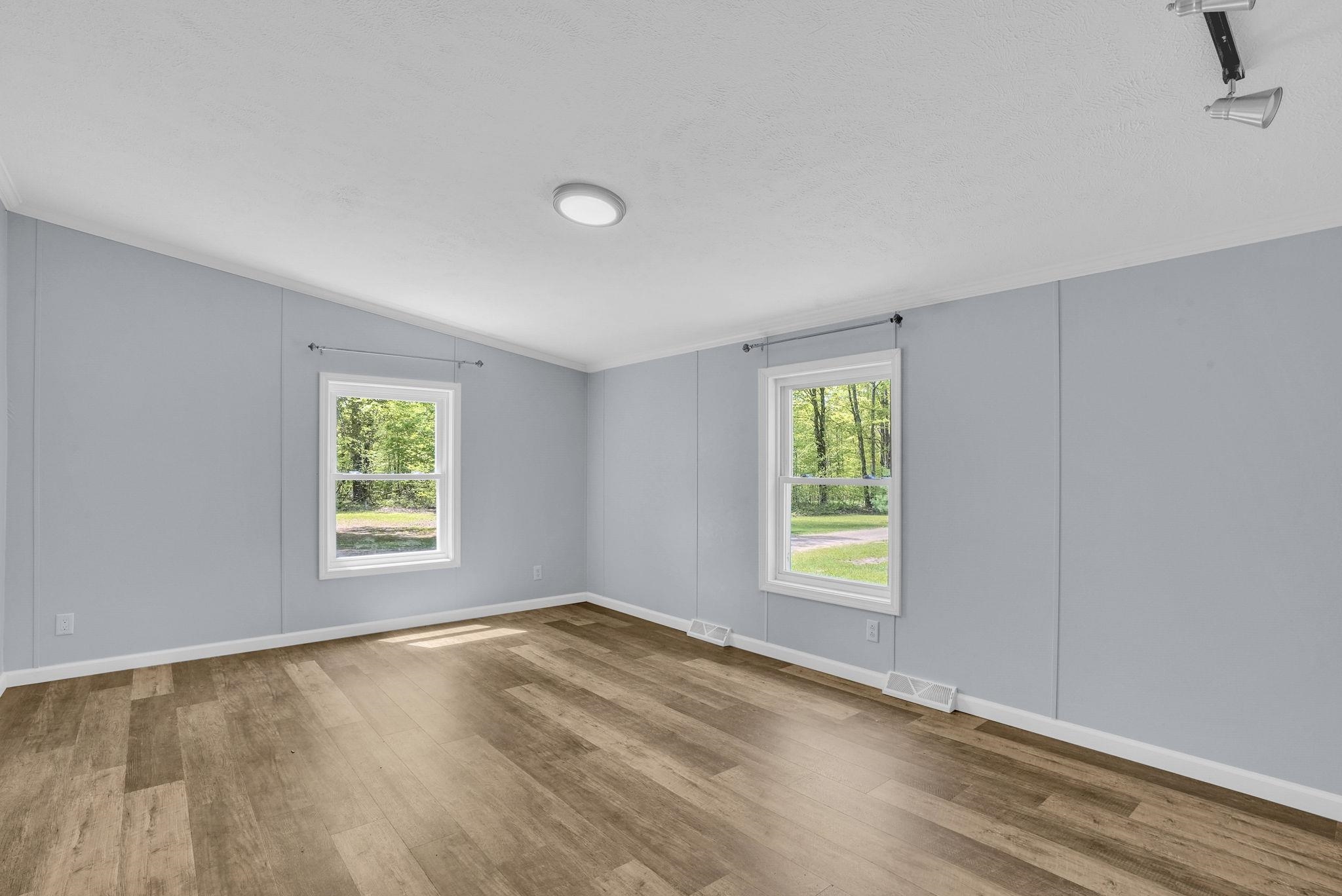 3902 North 3 1/2 Road Mesick, MI 49668 - Photo 8 of 36