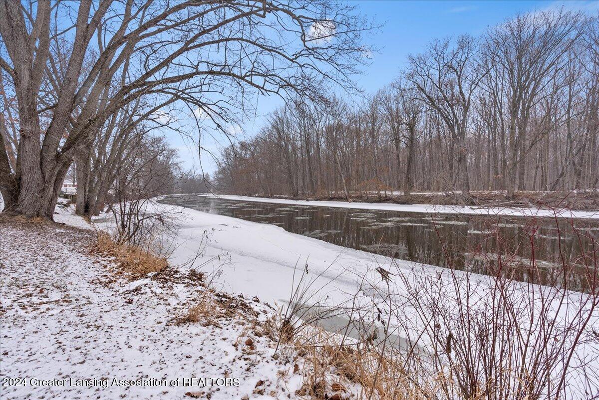 580 North Waverly Road Dimondale, MI 48821 - Photo 40 of 56 44-Media Jett - 46