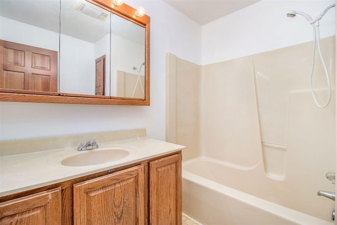 71213 State Line Road Edwardsburg, MI 49130 - Photo 36 of 40