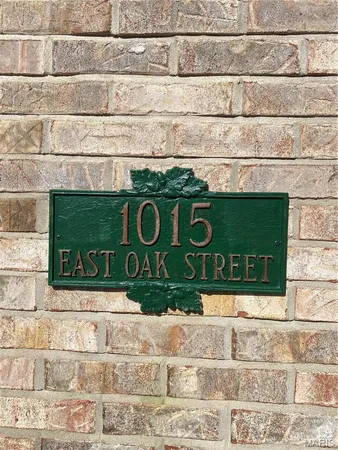 $549,000 | 1015 East Oak Street, Greenville, IL 62246