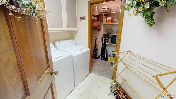 $549,000 | 1015 East Oak Street, Greenville, IL 62246