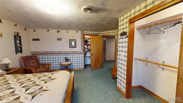 $549,000 | 1015 East Oak Street, Greenville, IL 62246