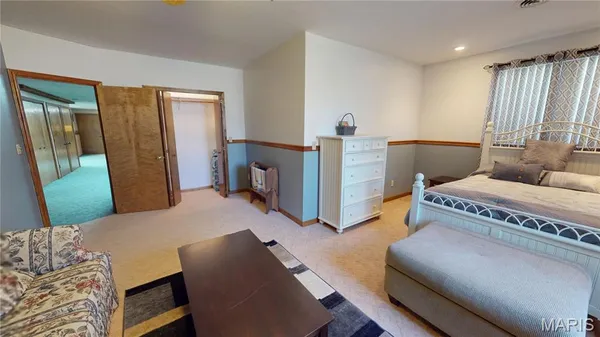 $549,000 | 1015 East Oak Street, Greenville, IL 62246