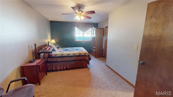 $549,000 | 1015 East Oak Street, Greenville, IL 62246