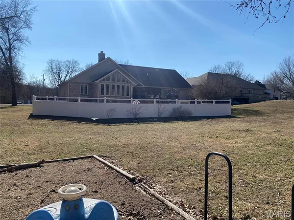 $549,000 | 1015 East Oak Street, Greenville, IL 62246