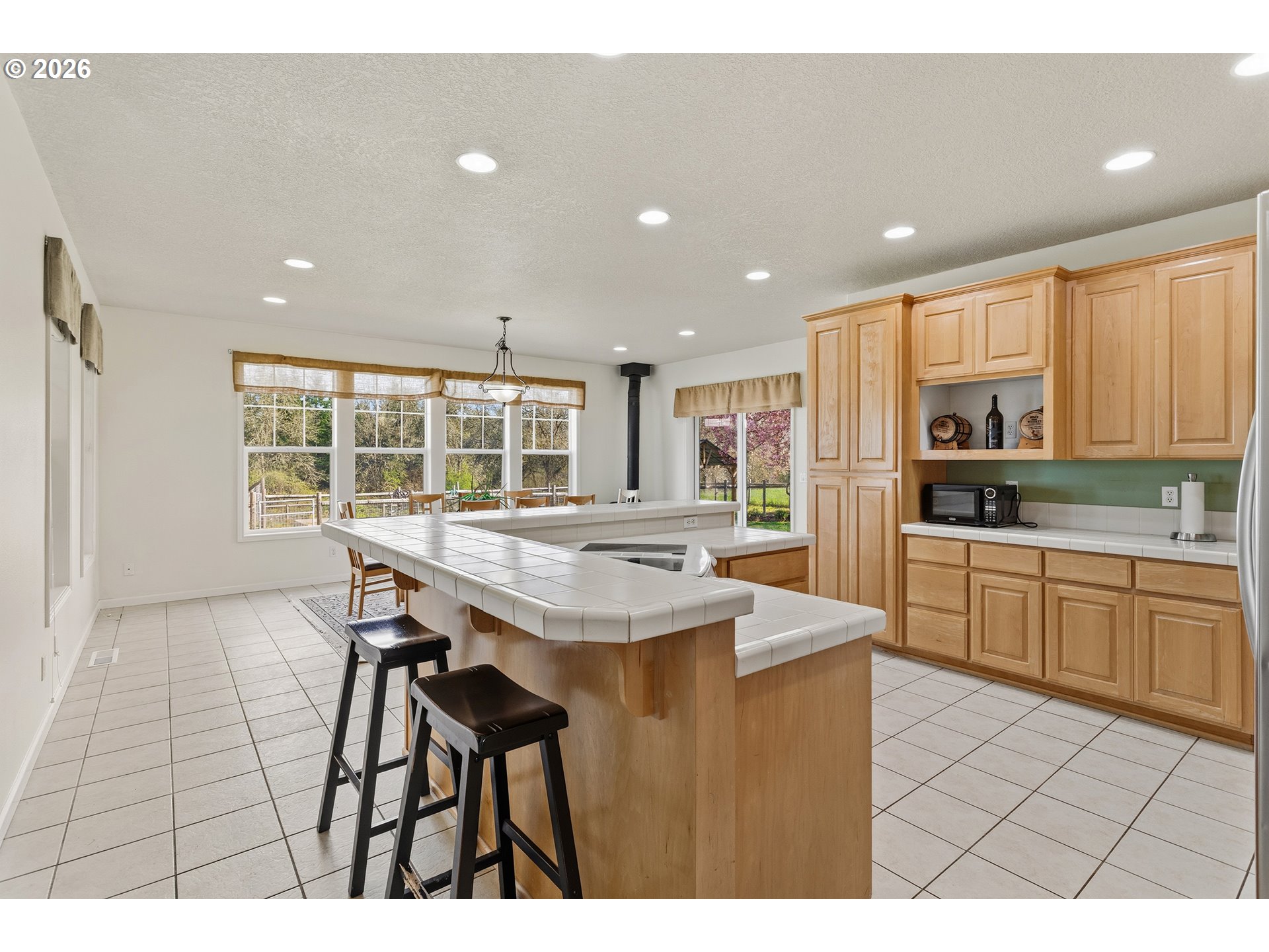 22405 Northeast Sunnycrest Road Newberg, OR 97132 - Photo 12 of 48